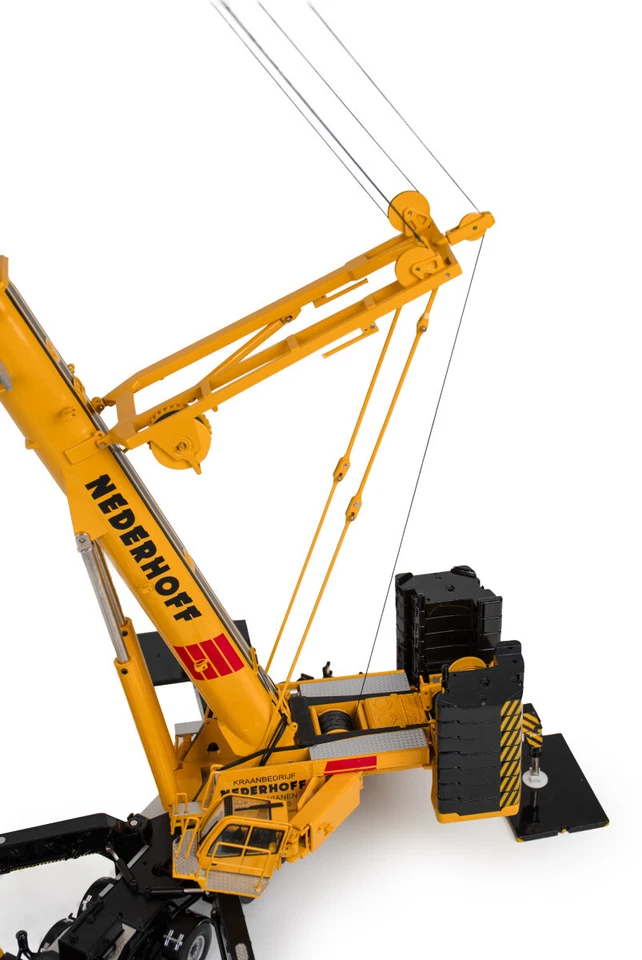 IMC 32-0191 Nederhoff AC 650 Demag Mobile Crane 1:50 New Original Packaging - Image 4 of 4