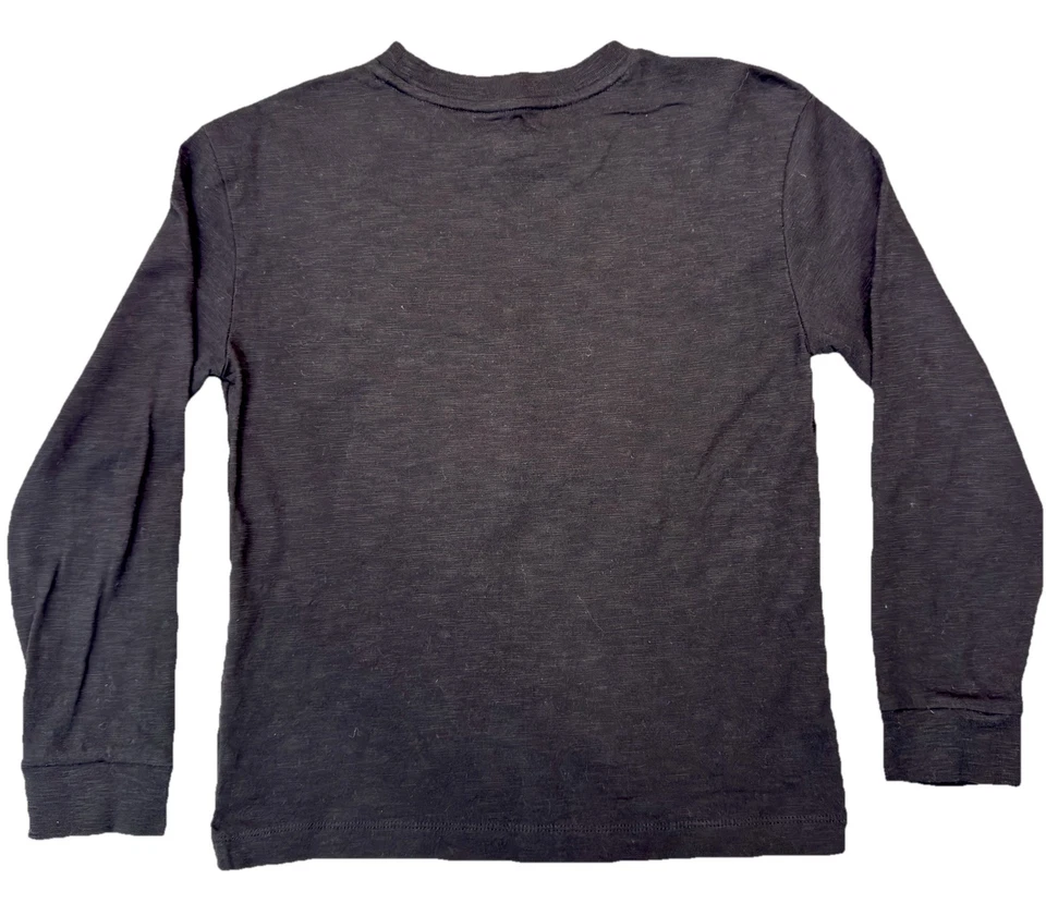 GapKids | Camiseta gráfica DC Batman Foto 3 de 3