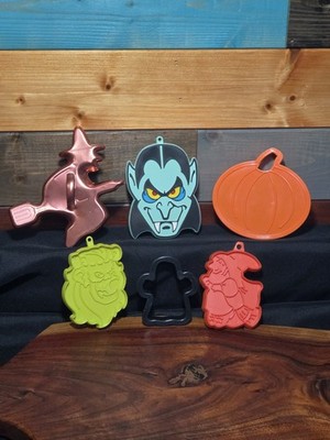 Vintage Halmark And Copper Witch Halloween Cookie Cutters, Lot 1970's