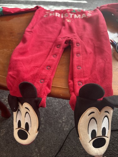 NWT Disney Store Mickey and Friends Fleece Sleeper Baby Holiday - Imagen 4 de 9