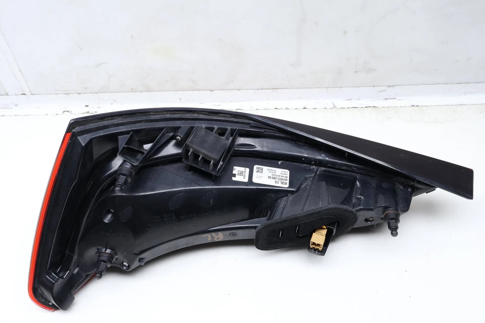 AUDI SQ5 2014-2017 - LUZ TRASERA LED IZQUIERDA / LÁMPARA 8R0945093D Foto 4 de 4