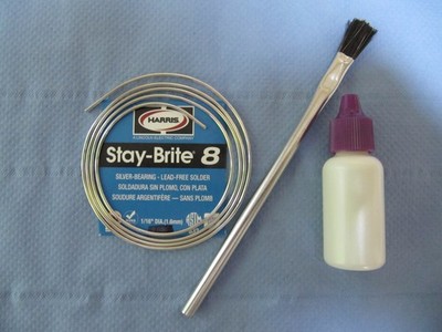HARRIS STAY-BRITE 8 KIT includes 1/2 ounce STAY-CLEAN liquid flux and acid brush