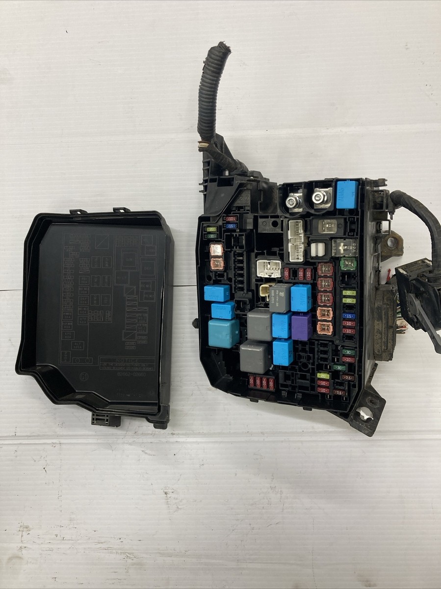 2014-2018 Toyota Corolla Fusebox Cover Fuse Box Lid Relay Module