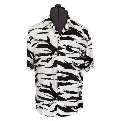 AllSaints TEKISUTO Hemd einfarbig Zebramatten kurz Relaxed Fit Herren Small