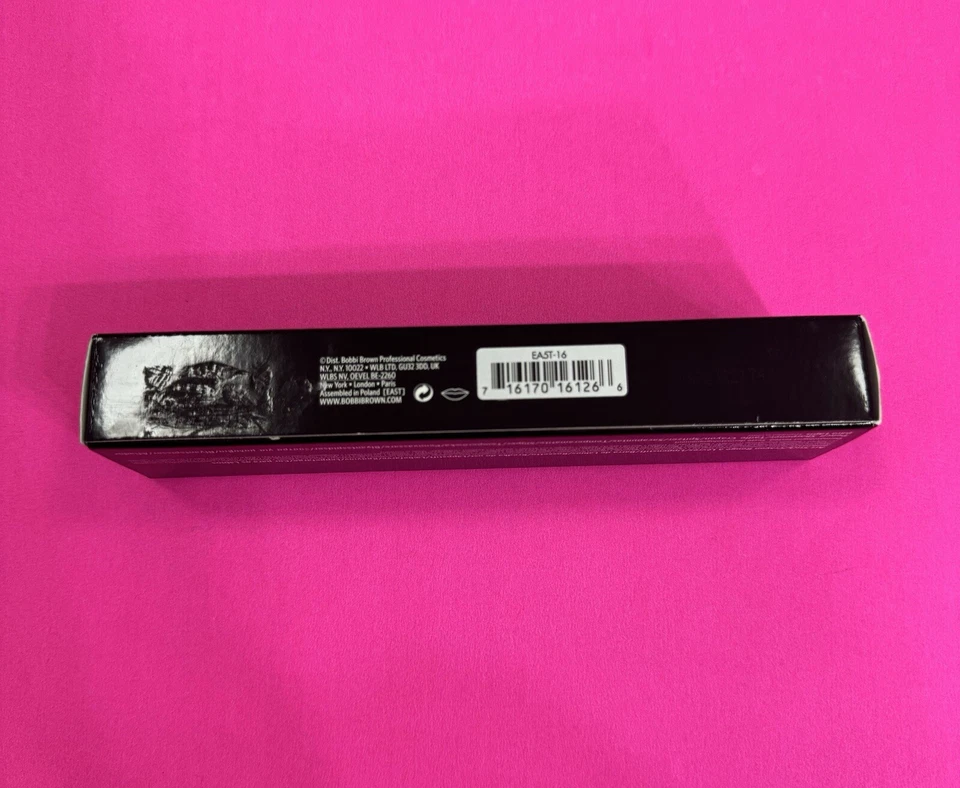 Palo de arte Bobbi Brown con afilador #16 ¡NUEVO! Foto 3 de 4