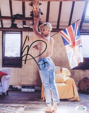 Wallis Day Sexyx Autographed Signed 8x10 Photo ACOA