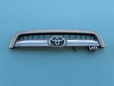 05 06 07 Toyota Sequoia Sr5 V8 Center Upper Top Front Hood Grille Emblem Used 05 06 07 Toyota Sequoia Sr5 V8 Center Upper Top Front Hood Grille Emblem Used