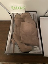 H by Halston Liza size 7