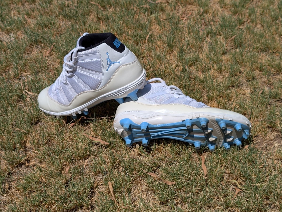 Nike Air Jordan 11 Retro Cleat 'Columbia' White/University Blue