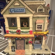 Lemax The Crescent Dancehall Lighted Resin Pa...
