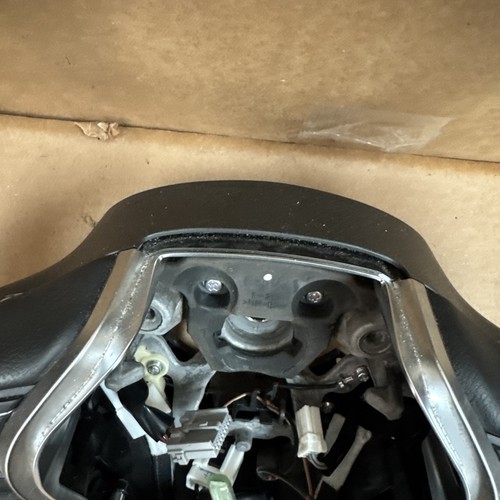 2017 2018 2019 2020 INFINITI Q50 OEM STEERING Controls Button WHEEL Cruise 1625 - Picture 4 of 19