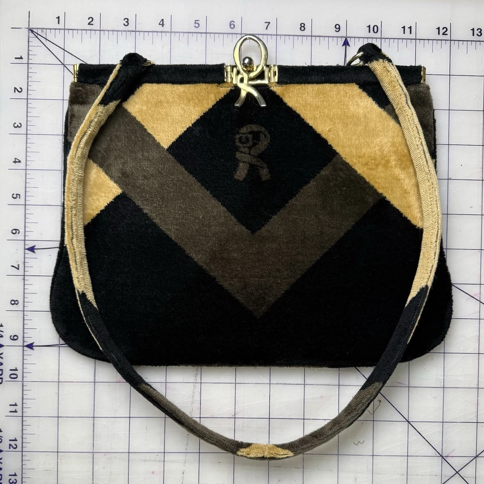 Roberta di Camerino Velvet Handbag Vintage Made in Italy **READ** - Image 4 of 4