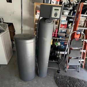 Culligan High Efficiency Water Softener System w/ Control Head & Brine Tank Gray