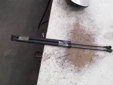 Verin de hayon / de capot Toyota VERSO