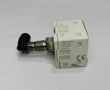 Sunx DP-100 DP-102 DP102 Digital Pressure Sensor Gauge 12 to 24V