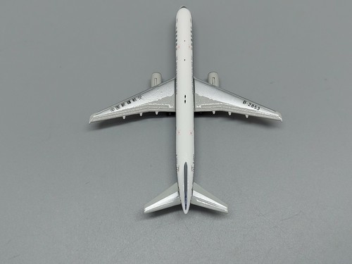 China Xin Jiang B757-200 Reg: B-2853 Netmodels Scale 1:500 Diecast Model No Box! - Bild 3 von 9