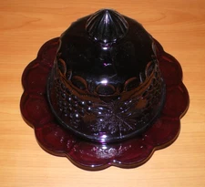 Vintage MOSSER Amethyst Grape & Leaves Dome Covered Butter Cheese Dish 7.5 x 7