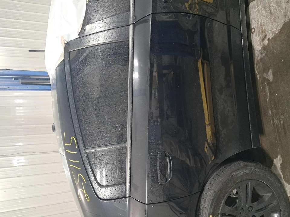 Conjunto de puerta trasera derecha usado lado trasero se adapta a: Dodge Charger 2022 grado trasero derecho Foto 3 de 4