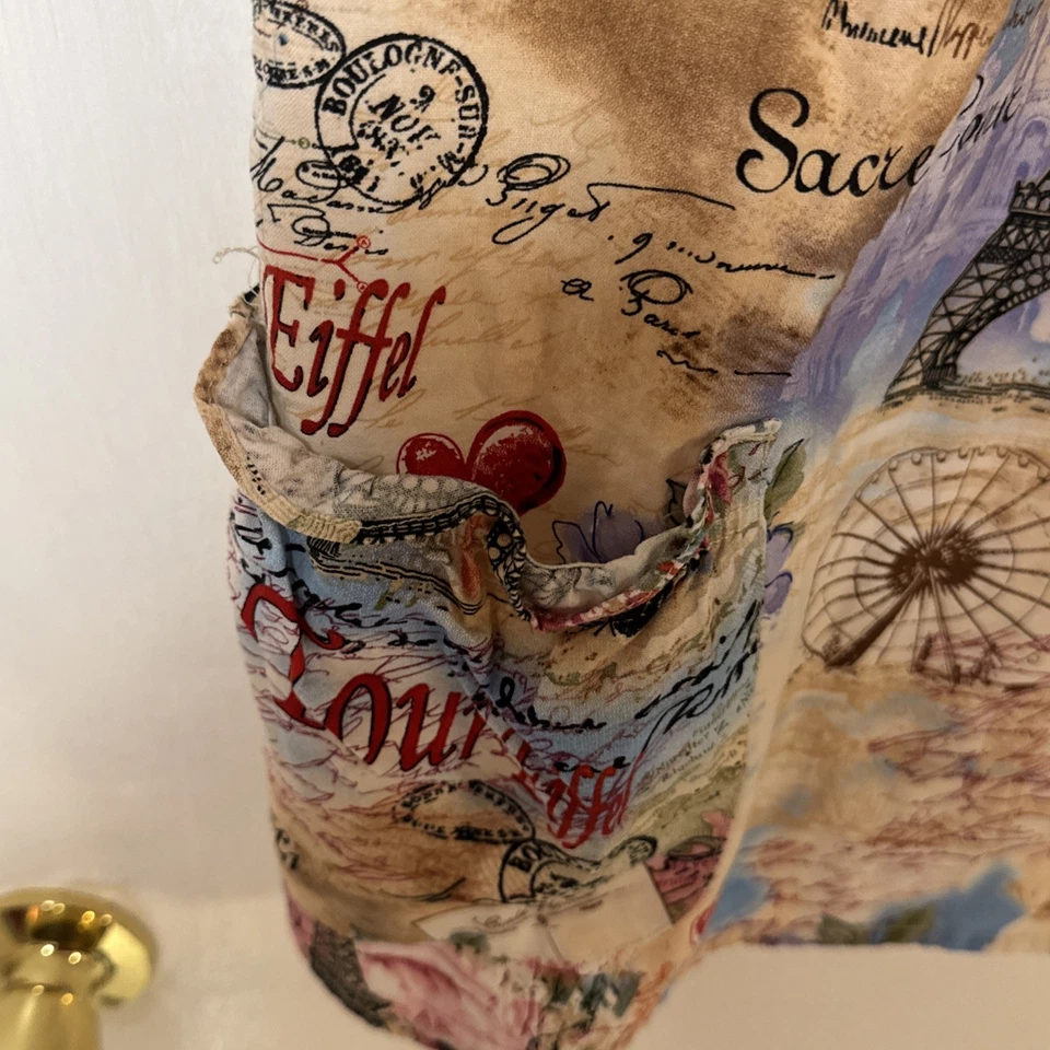 White Cross Scrub Top – Paris Eiffel Tower Print (M) – Used Good - Image 3 of 4