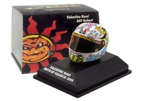 Minichamps Valentino Rossi Helmet - Motogp Valencia 2005 1/8 Scale Minichamps Valentino Rossi Helmet - Motogp Valencia 2005 1/8 Scale