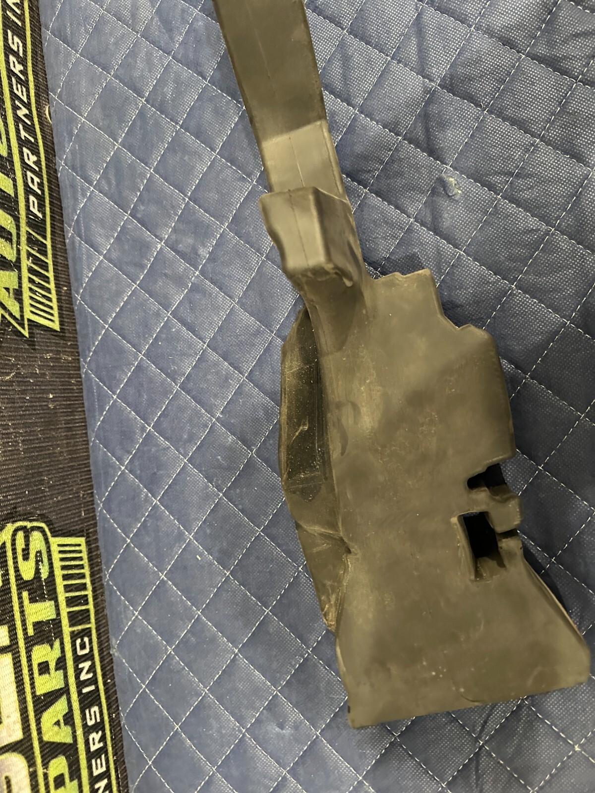 2018 AUDI R8 REAR LEFT DRIVER QUARTER PANEL SOUND DAMPENER FOAM 4S0 810 299 OEM