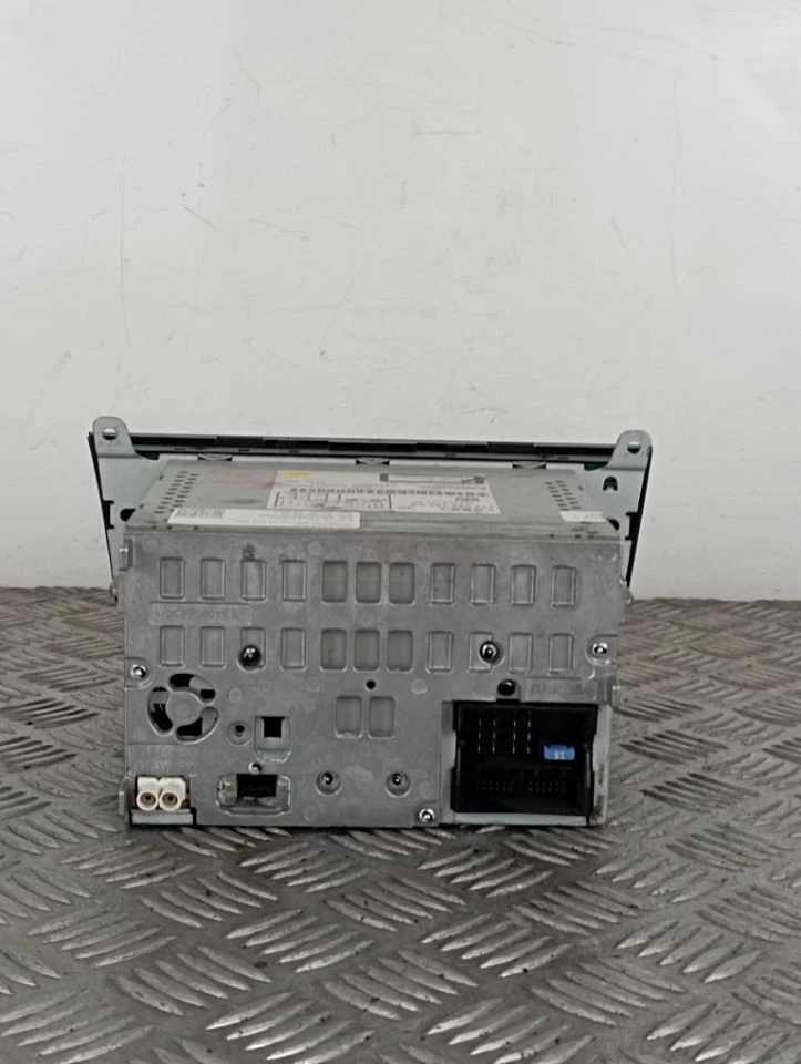 AUDI A4 B8 8K5 08-12 RADIO (STEREO) 8t2 035 195 AA - Bild 3 von 4