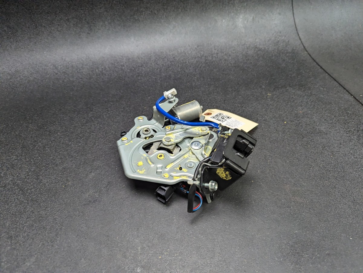 Rear Trunk Tailgate Lock Latch 2019 Mazda CX-5 TK49-62-310C 2017