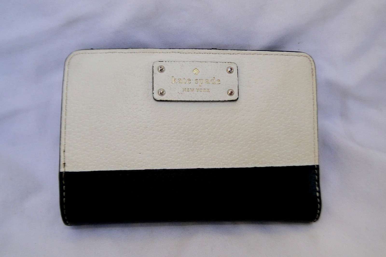 Kate Spade Two Tone Black Beige Bifold Snap Wallet