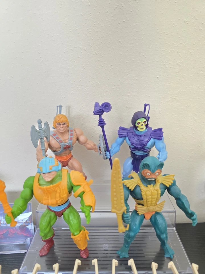 Vintage Motu He-Man Masters Of The Universe Action Figures And Battle Bones  - Image 3 of 4