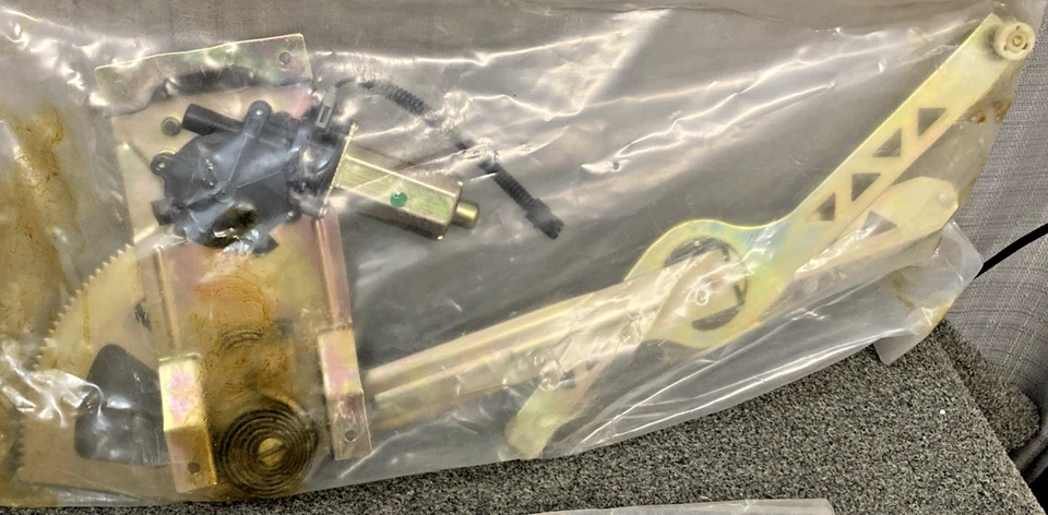 New Genuine Napa 665-3899 Power Window Regulator and Motor Assembly - Image 3 of 4