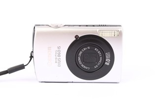 Canon IXUS 860 IS Digital Compact Camera Working w bag