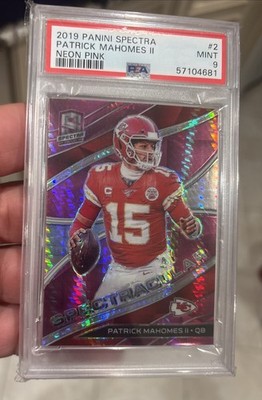 2020 Panini Spectra Spectracular Neon Pink Prizm Patrick Mahomes 14/25 Psa 9