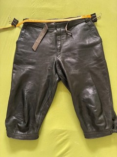Kniebundlederhose Glattleder Dunkelgrün H 52/54Kurze Lederhose Pfadfinder