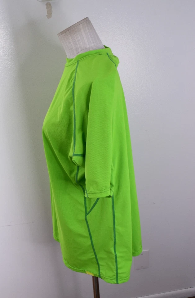 Camisa NRS Hombre Manga Mediana Verde Surf Performance Ligera H2 Core Seda Foto 2 de 4