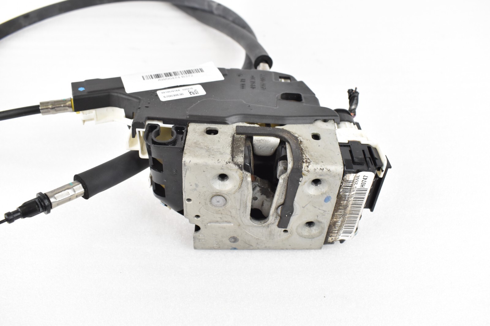🚀 14-17 Maserati Ghibli Front Right Side Door Lock Latch Actuator Mechanism OEM