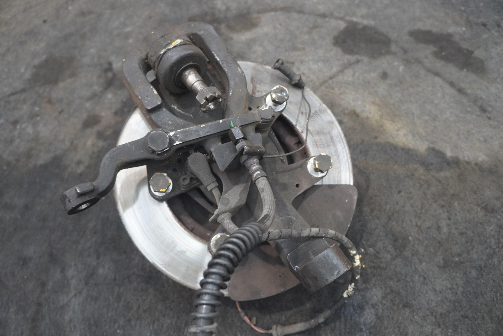 Front Left Spindle Knuckle Hub Wheel Bearing Brake Rotor Bentley Mulsanne 1988