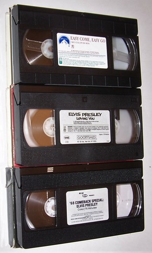 10 Elvis VHS Kassetten - '68 Comback Special, Loving You, Jailhouse Rock, Viva - Bild 6 von 7