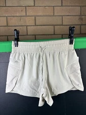 Layer 8 Ladies Lightweight Mandy Woven Hiking Shorts Size XL Silverlining