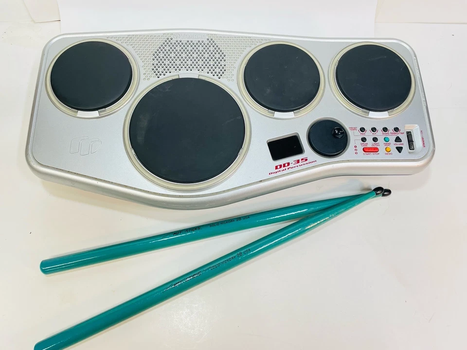 Yamaha DD-35 Batería de Percusión Digital Electrónica Kit de 4 Almohadillas + Hot Sticks 2B Foto 2 de 4