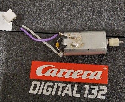 Carrera Digital 132 / Evolution 89562 Motor mit Stecker
