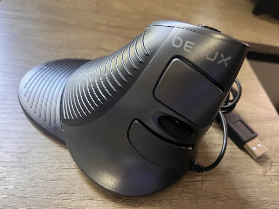 Delux M618 Scroll Wheel Vertical Wired Optical Mouse for PC/Mac 2-Way - Black - Image 2 of 4