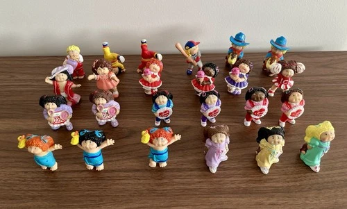 21 Vintage Cabbage Patch Kids Mini Figures Lot 1980’s PVC Figurines Dolls