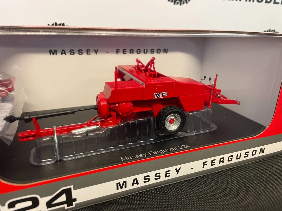 UNIVERSAL HOBBIES 6775 1:32 SCALE MASSEY FERGUSON 224 SMALL SQUARE BALER - Image 2 of 3