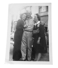 WW2 Era Photo U.S. Gi Outside With Family