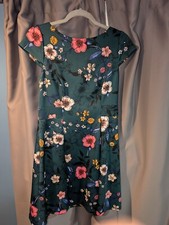 Vince Camuto Green Floral Cap Sleeve Dress Special Occasion Fit And Flare