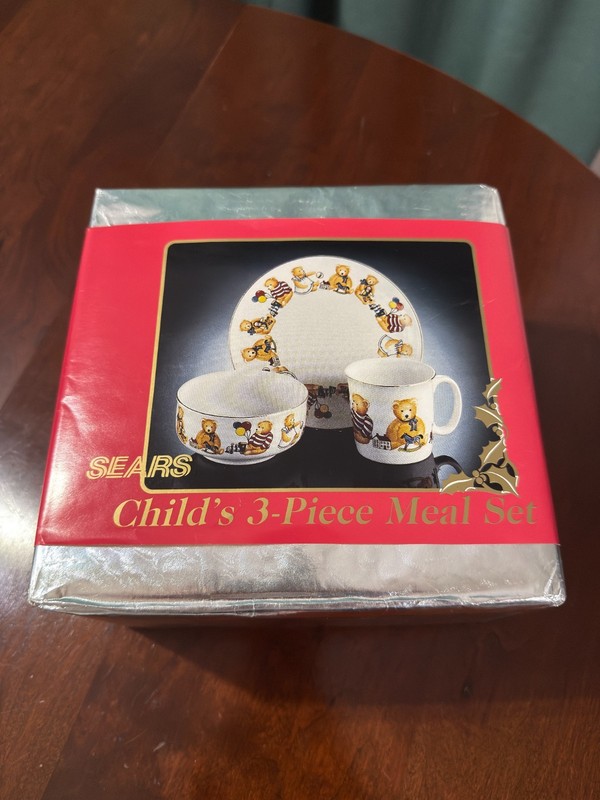VINTAGE New Never Opened SEARS Child's 3-Piece Meal Set Teddy Bears & Toys