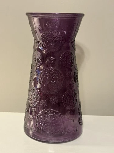Rare Fenton Purple/Amethest Glass Vase Early 1900s"Impressed Acorn On Bottom"