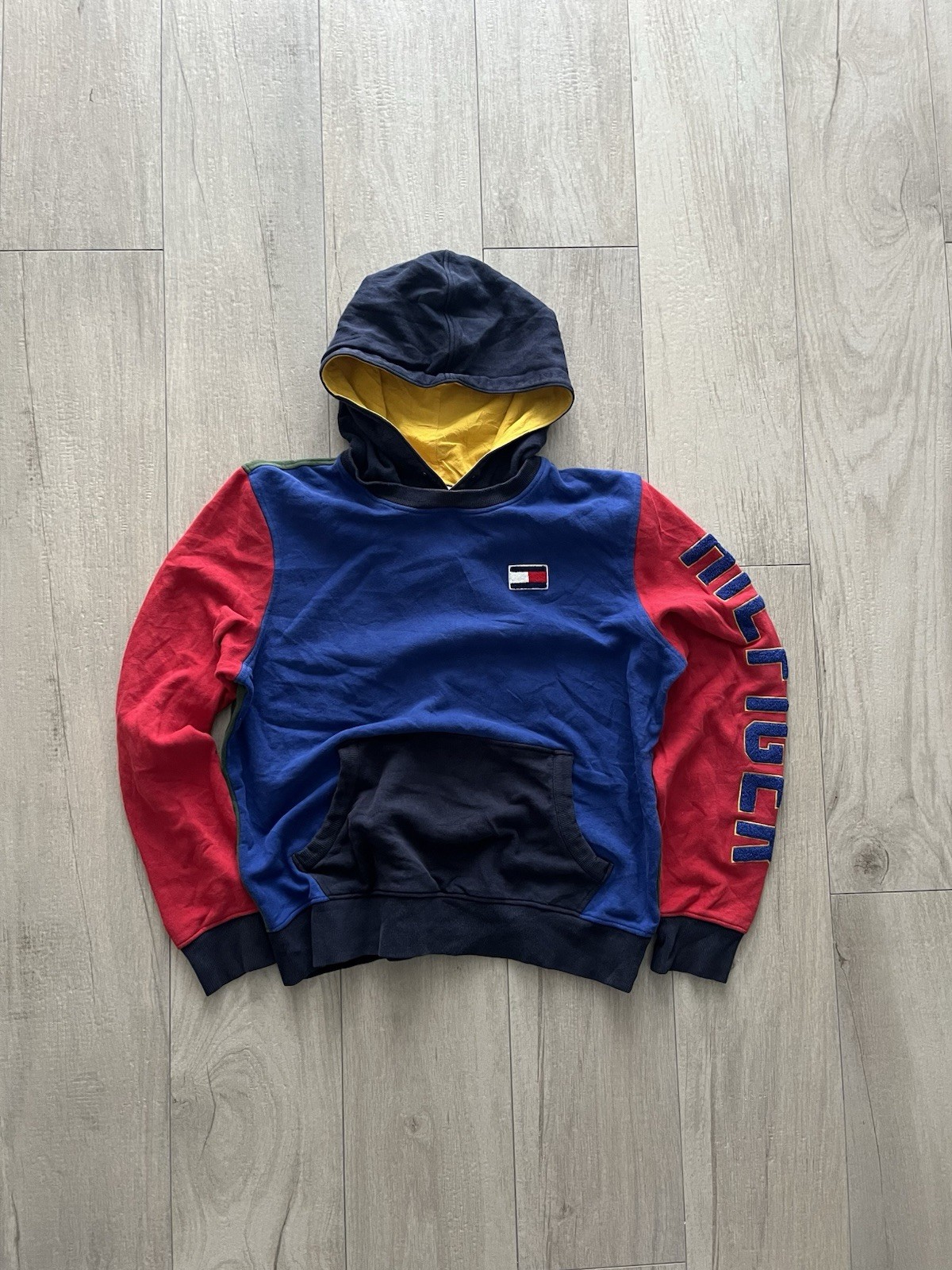 tommy hilfiger hoodie