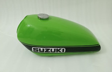 Suzuki TS250 TS 250 1971-76 Serbatoio Benzina Acciaio Verniciato Verde +Tappo +Badge +Petcock