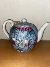 Antique 19C Imperial Russian Porcelain Tea Pot (Kuznetsov Factory) Soviet Era